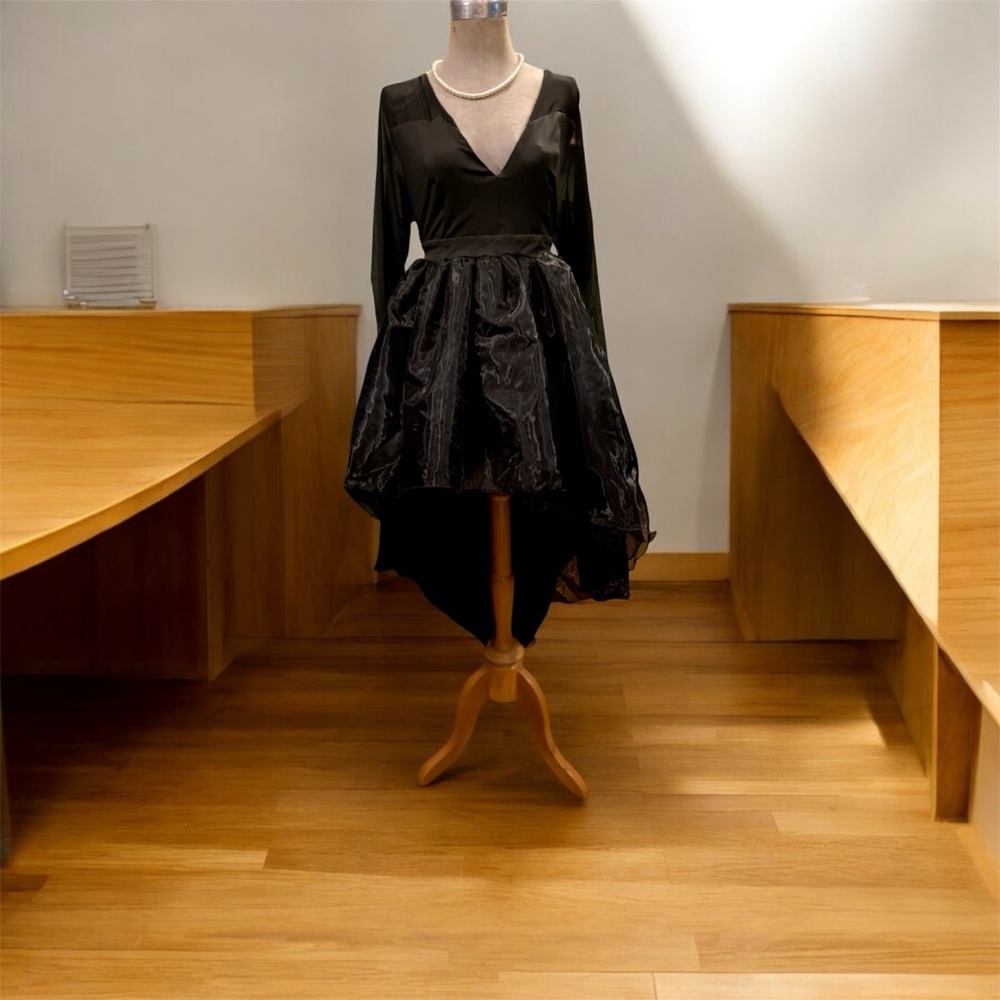 Elegant Black Dress